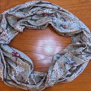 Floral Print Scarf in Green and Pink